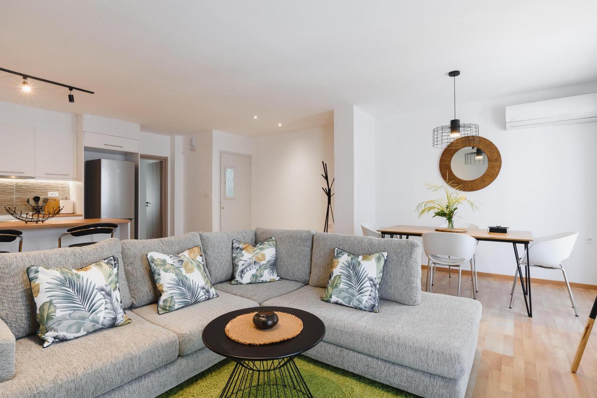 Mandraki City Center Apartments Rhodes City エクステリア 写真